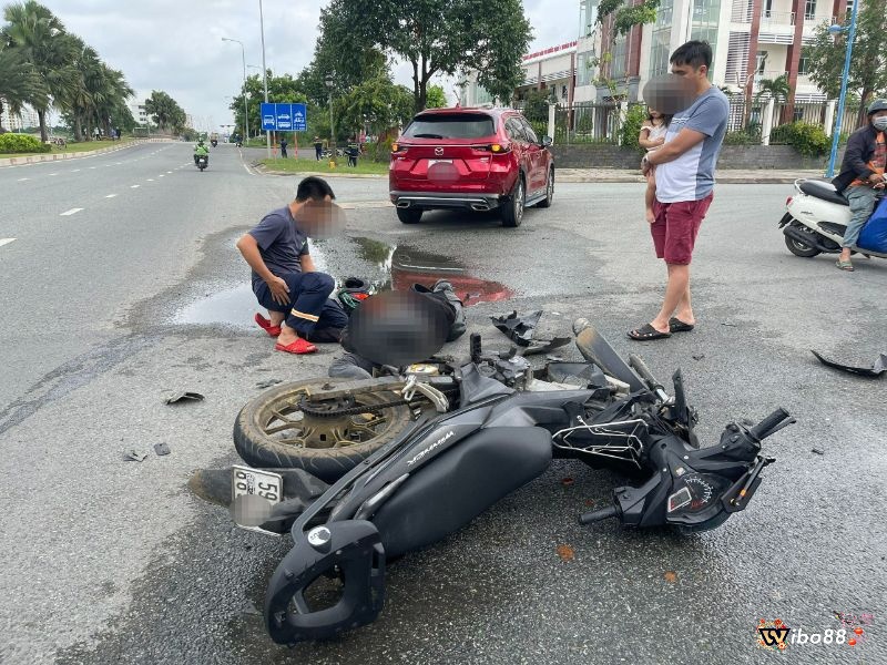 Nhìn thấy tai nạn xe máy đánh con gì - Nhớ tình tiết mơ để có được điềm báo 